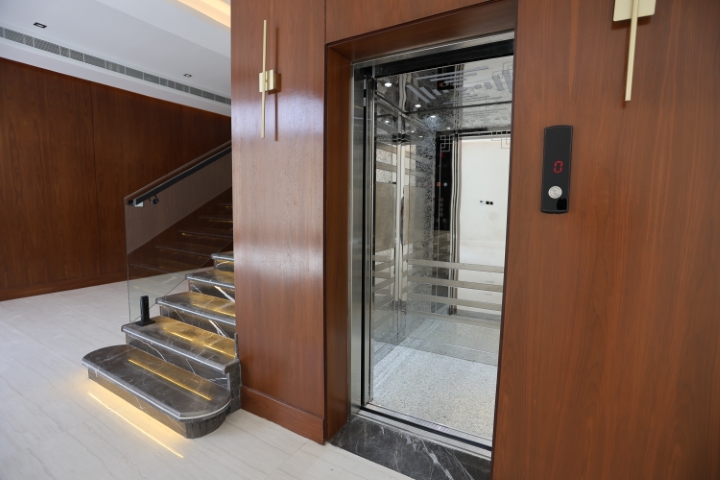 Contracting l07a8818