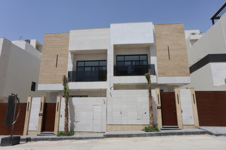 Contracting l07a8993