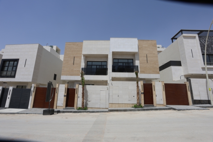 Contracting l07a8995