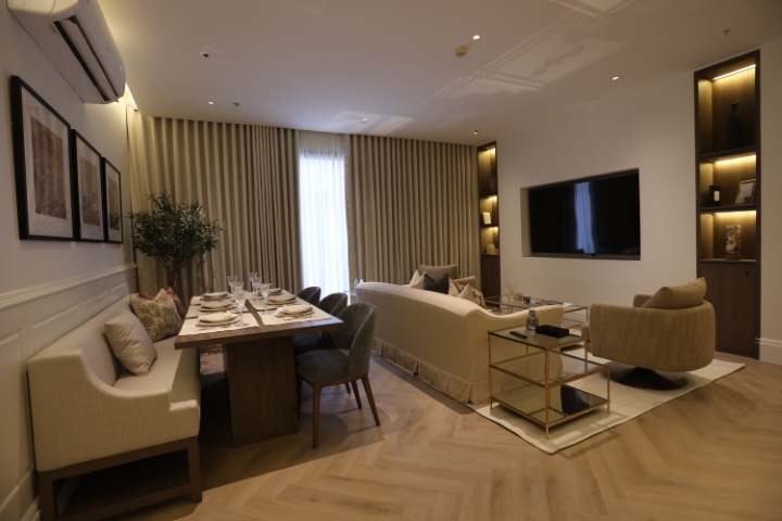 Contracting l07a9101