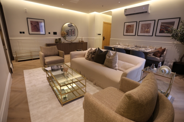 Contracting l07a9106