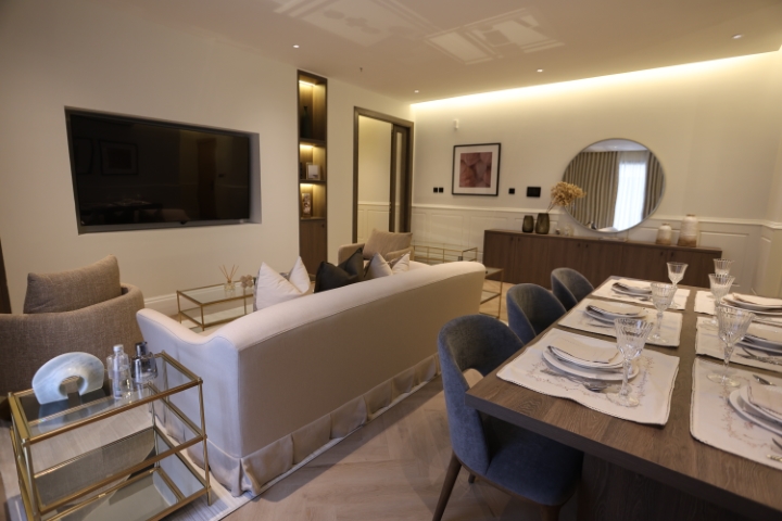 Contracting l07a9111