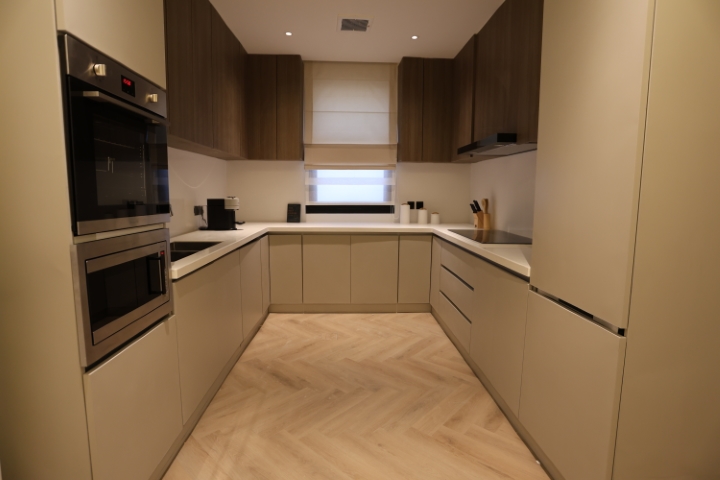 Contracting l07a9129