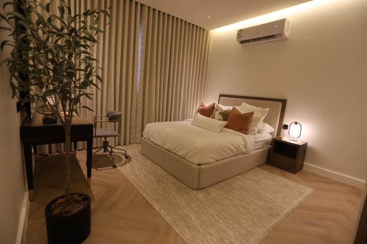 Contracting l07a9139