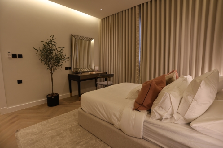 Contracting l07a9141